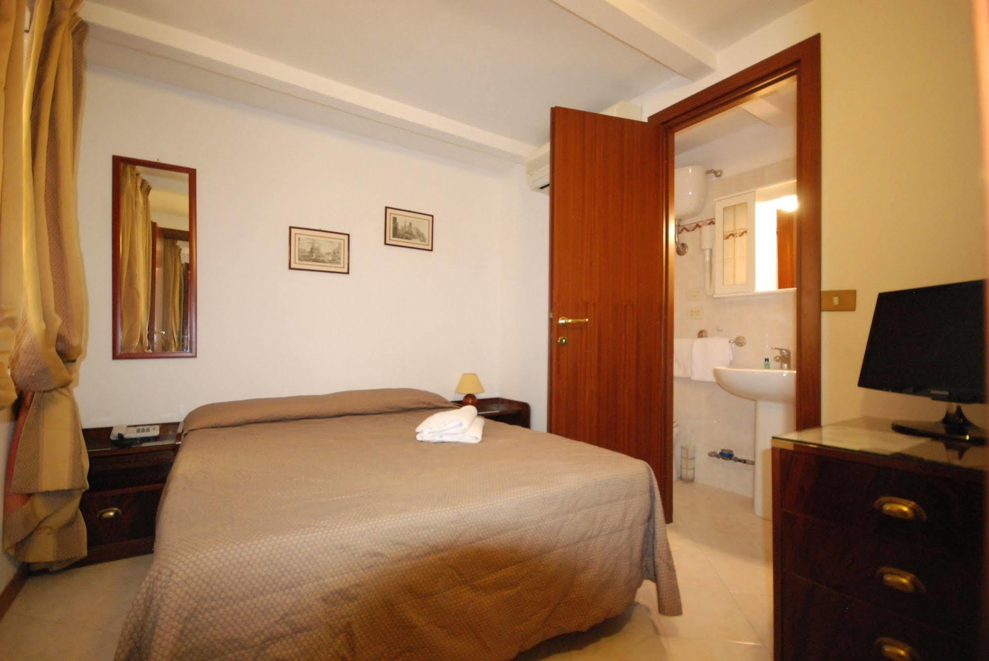Hotel Residence Vatican Suites Roma Exterior foto